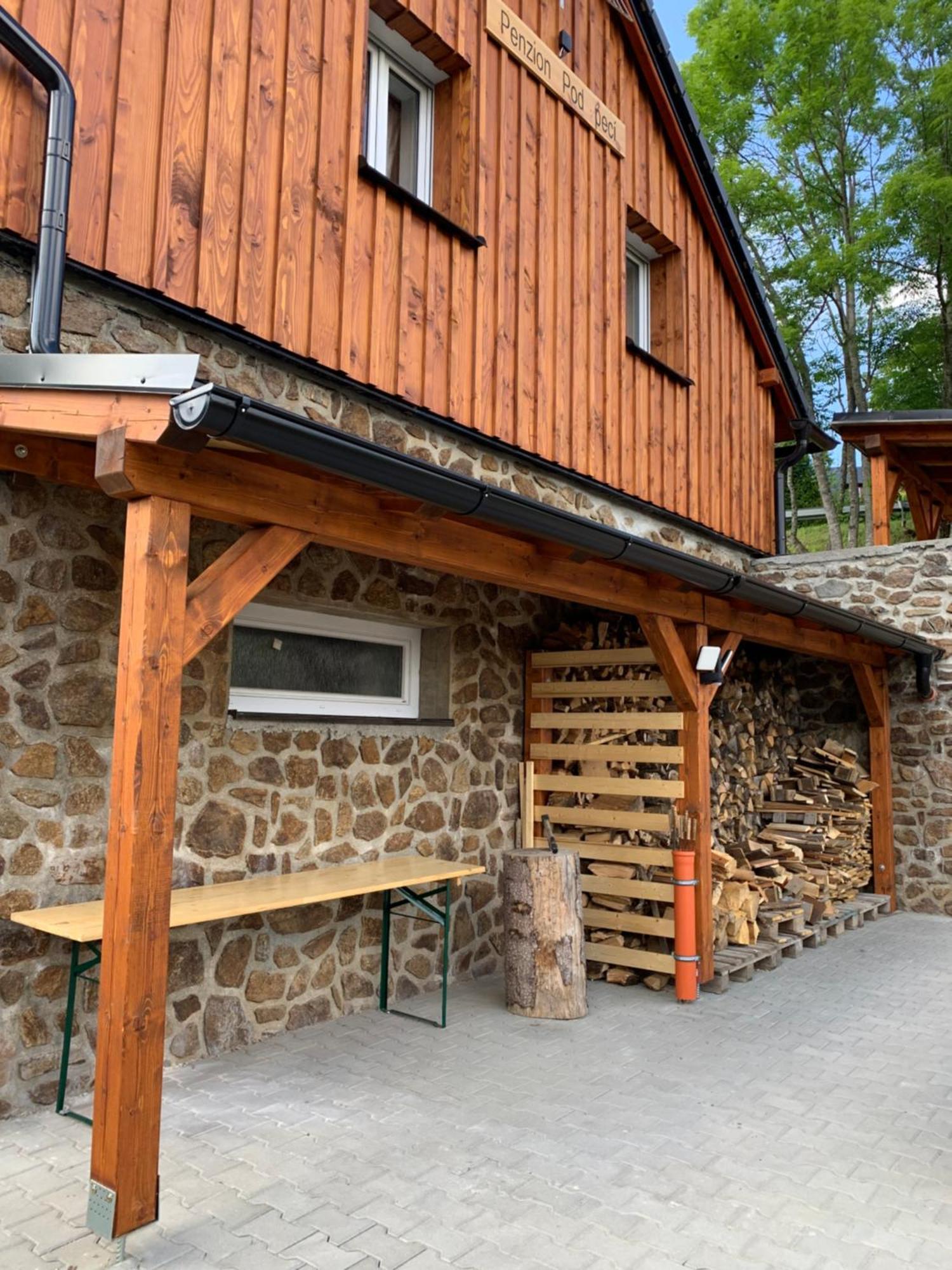 Penzion Pod Peci Ленора Экстерьер фото